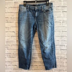 Women’s Joe’s Medium wash cropped straight leg jeans 27